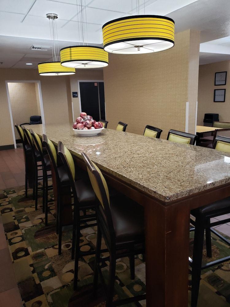 Spark By Hilton Tampa Brandon Extérieur photo